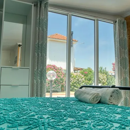 Luxury Studio In Raya Pensiune *